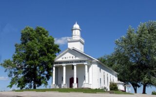 What are the 2 types of Presbyterian churches?